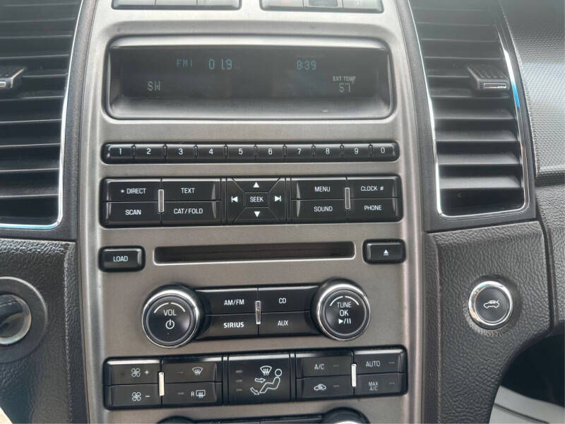2011 Ford Taurus SEL