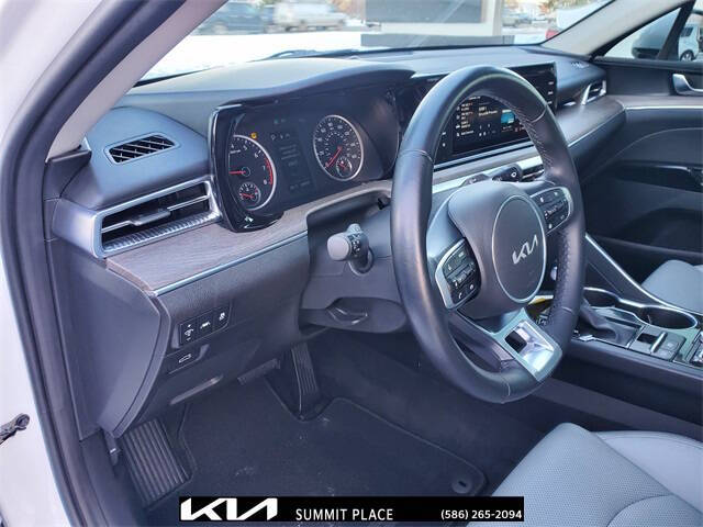 2023 Kia K5 EX