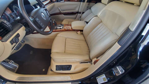 2004 Volkswagen Phaeton Premiere Edition W12