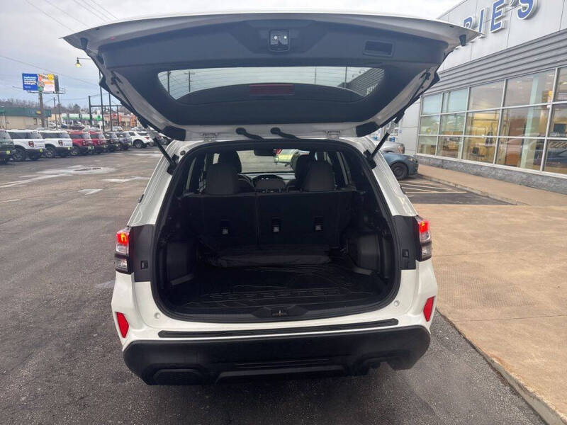 2025 Subaru Forester Premium