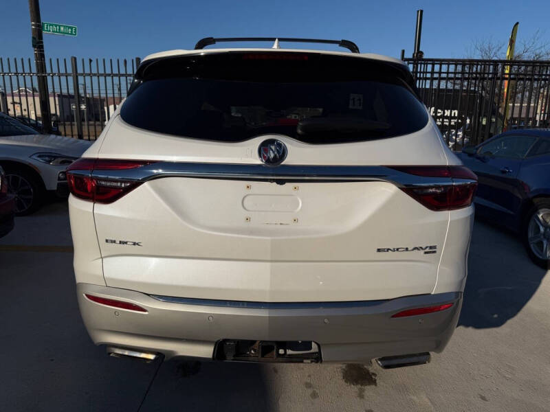 2018 Buick Enclave Essence