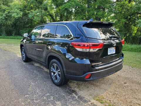 2018 Toyota Highlander LE