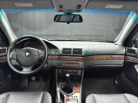 2000 BMW 5 Series 528i