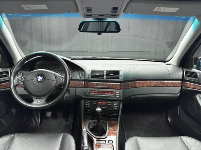 2000 BMW 5 Series 528i