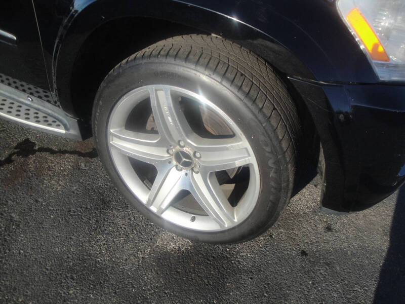 2011 Mercedes-Benz GL-Class GL 550 4MATIC