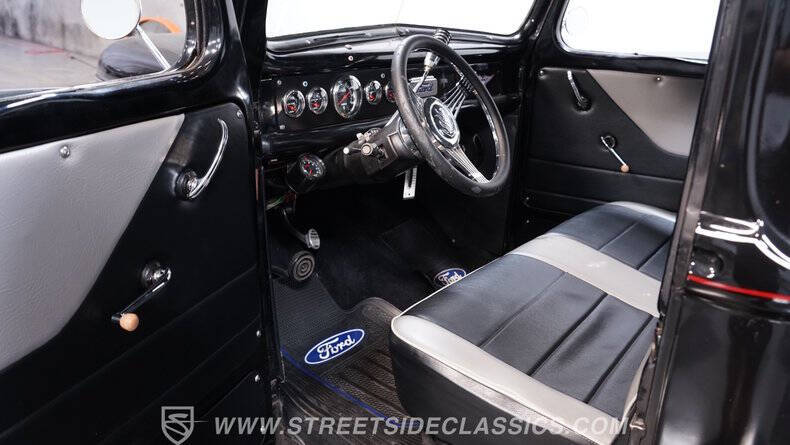 1940 Ford F-100