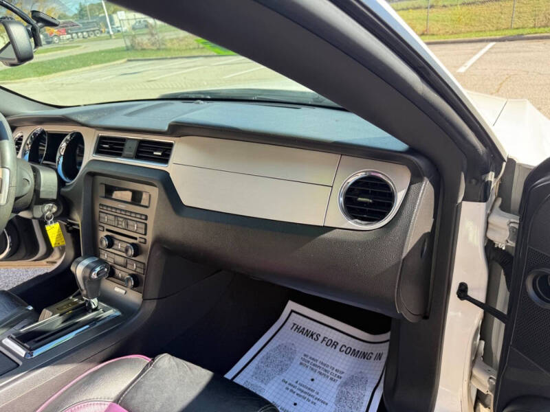 2010 Ford Mustang V6 Premium