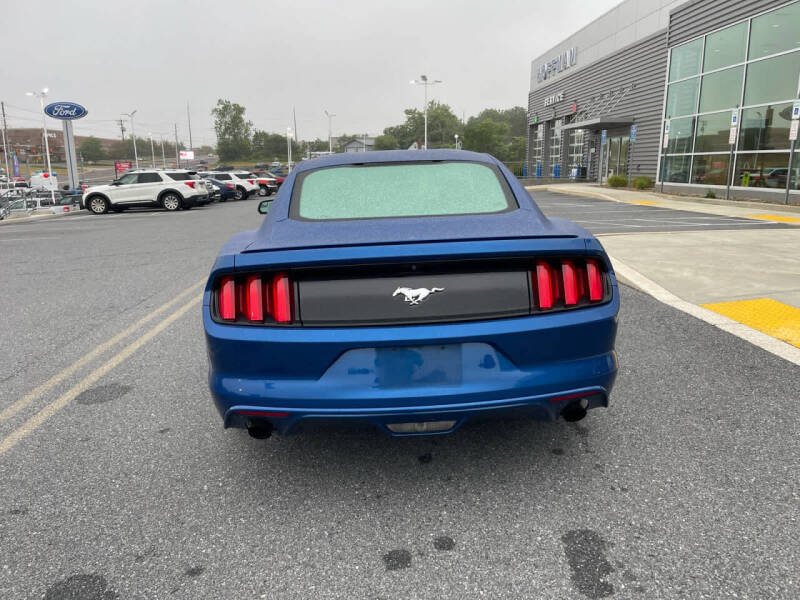 2017 Ford Mustang EcoBoost