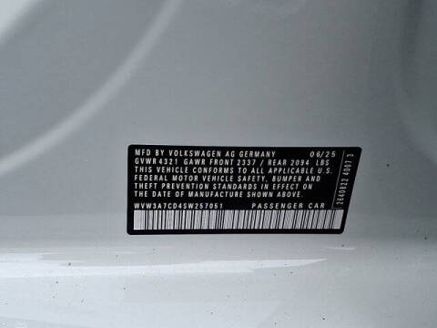 2025 Volkswagen Golf GTI SE