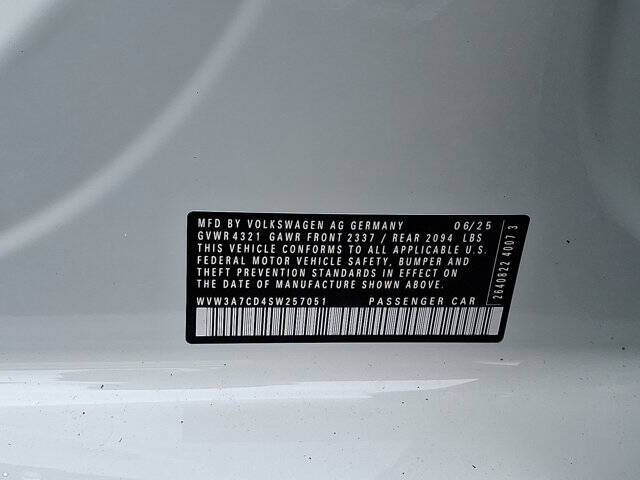 2025 Volkswagen Golf GTI SE