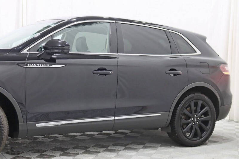 2022 Lincoln Nautilus Reserve