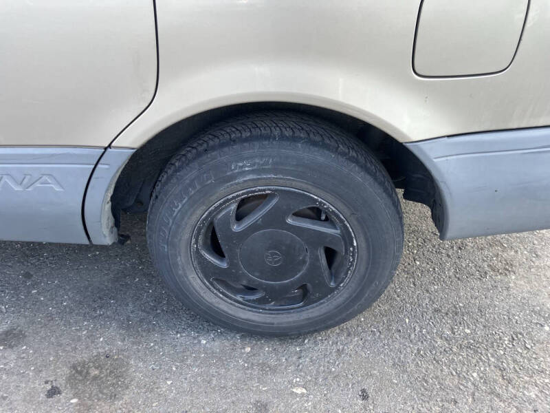 2000 Toyota Sienna LE