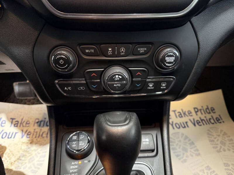 2020 Jeep Cherokee