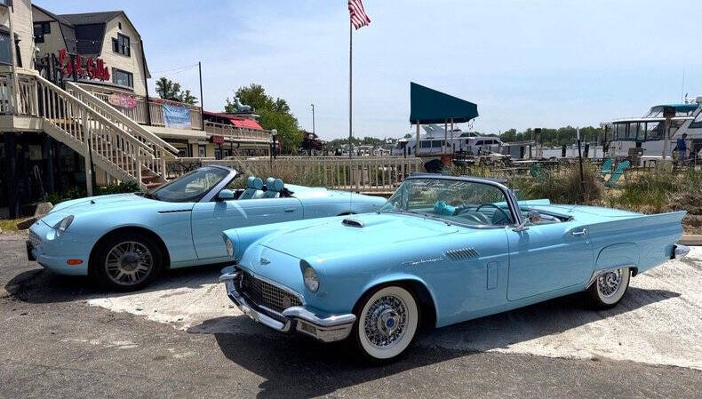1957 Ford Thunderbird