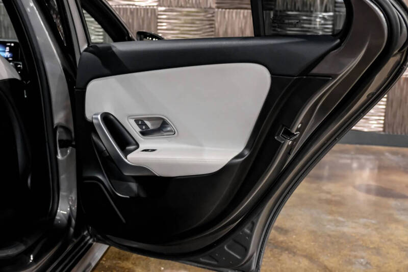 2019 Mercedes-Benz A-Class A 220