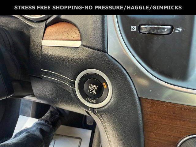 2016 Chrysler 300 C Platinum