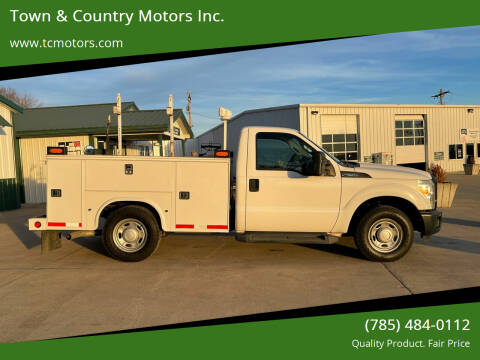 2011 Ford F-250 Super Duty for sale at Town & Country Motors Inc. in Meriden KS