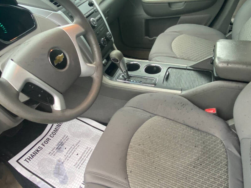 2011 Chevrolet Traverse LS