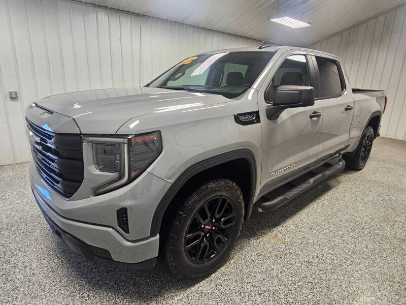 2024 GMC Sierra Pro 4WD Crew Cab Short Box's photo