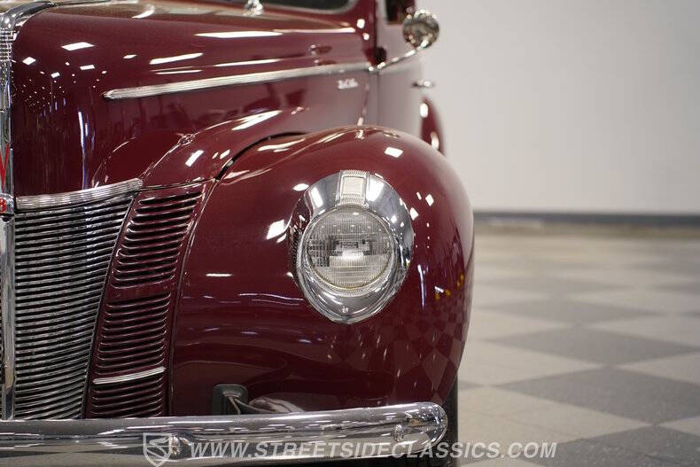 1940 Ford Deluxe