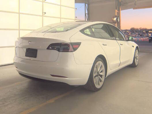 2021 Tesla Model 3 Standard Range Plus