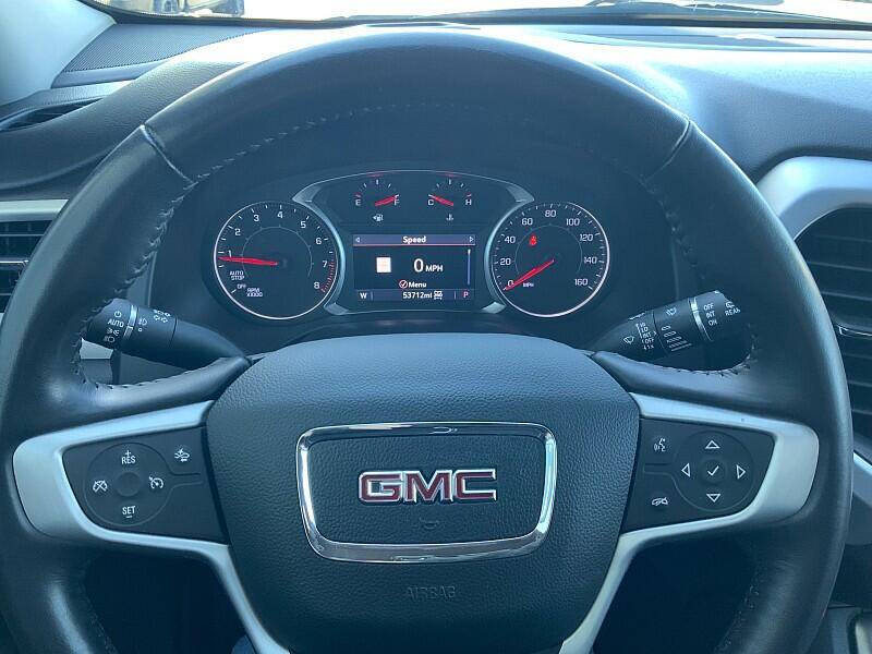 2021 GMC Acadia SLT