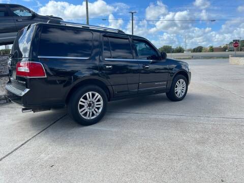2013 Lincoln Navigator for sale at Texas Truck Sales in Dickinson TX