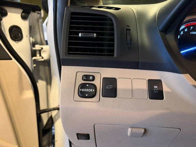 2011 Toyota Venza AWD 4cyl