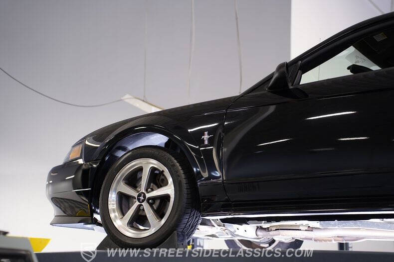 2003 Ford Mustang Mach 1 Premium