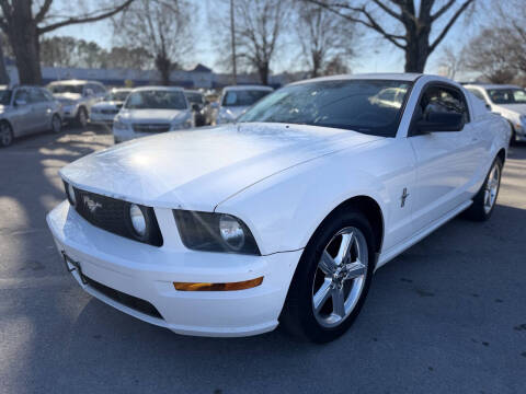 2008 Ford Mustang V6 Deluxe
