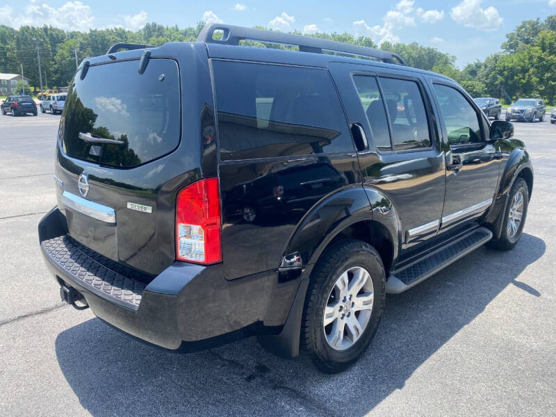 2012 Nissan Pathfinder Silver Edition