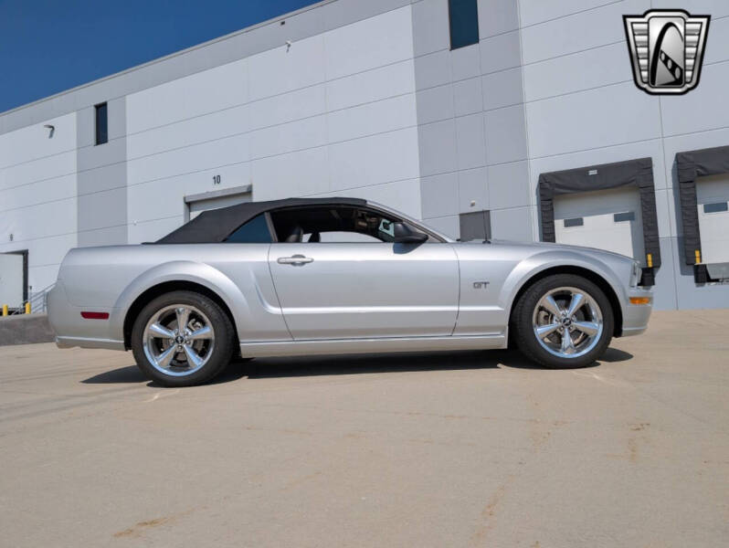 2005 Ford Mustang
