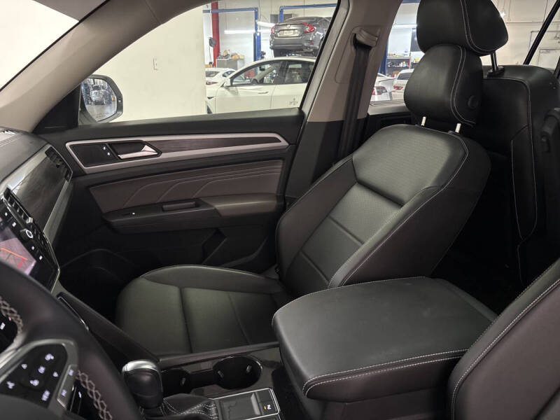 2023 Volkswagen Atlas V6 SE