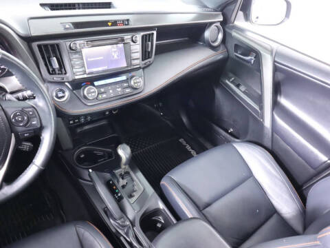 2017 Toyota RAV4 SE