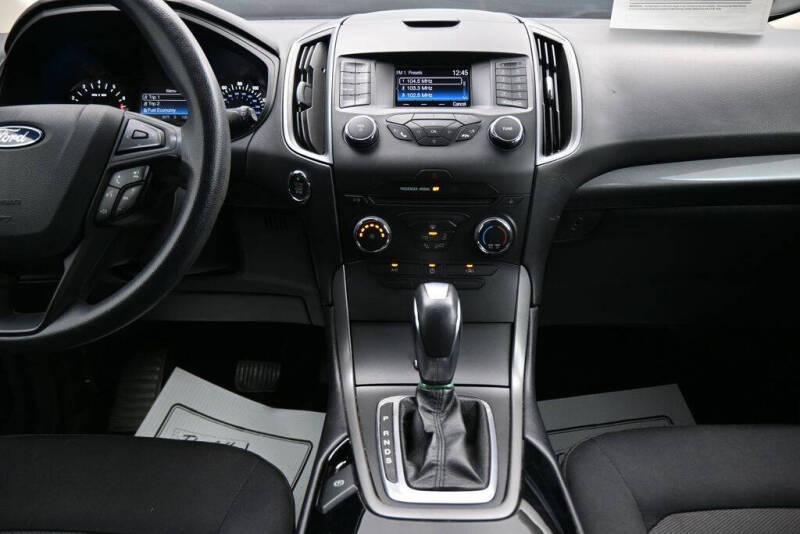 2018 Ford Edge SE