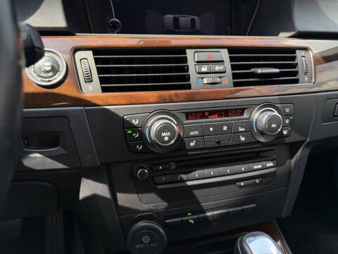 2012 BMW 3 Series 328i