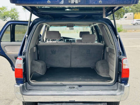 2002 Toyota 4Runner SR5