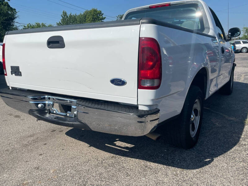 1998 Ford F-150 XLT photo 5