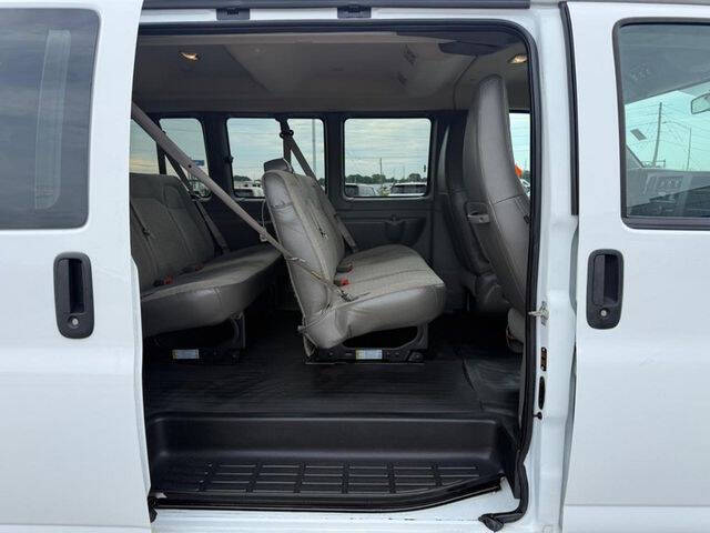 2023 Chevrolet Express LS 3500