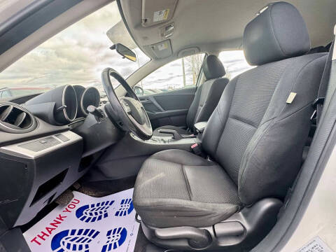 2013 Mazda MAZDA3 i Touring