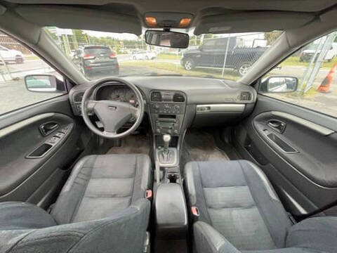 2003 Volvo V40