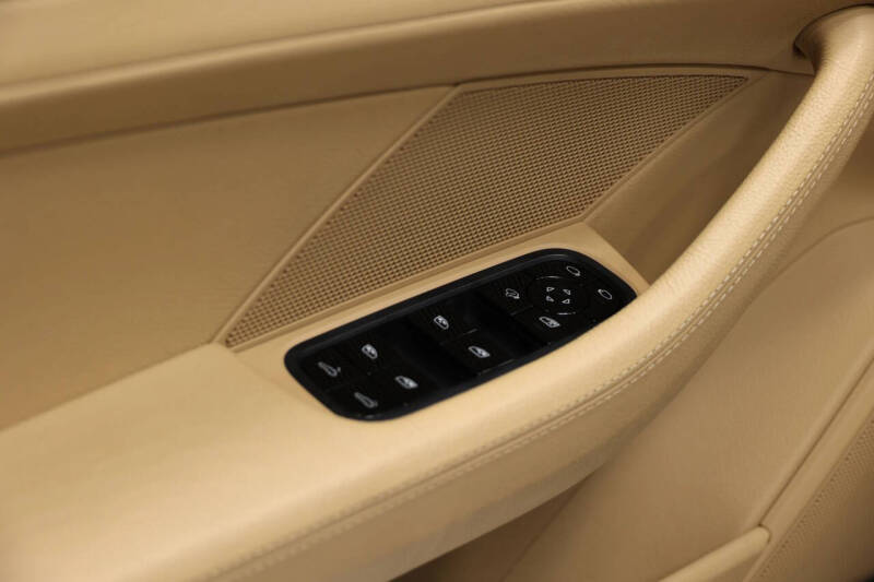 2018 Porsche Panamera