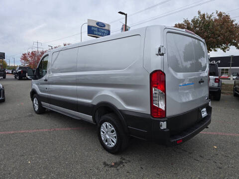 2023 Ford E-Transit