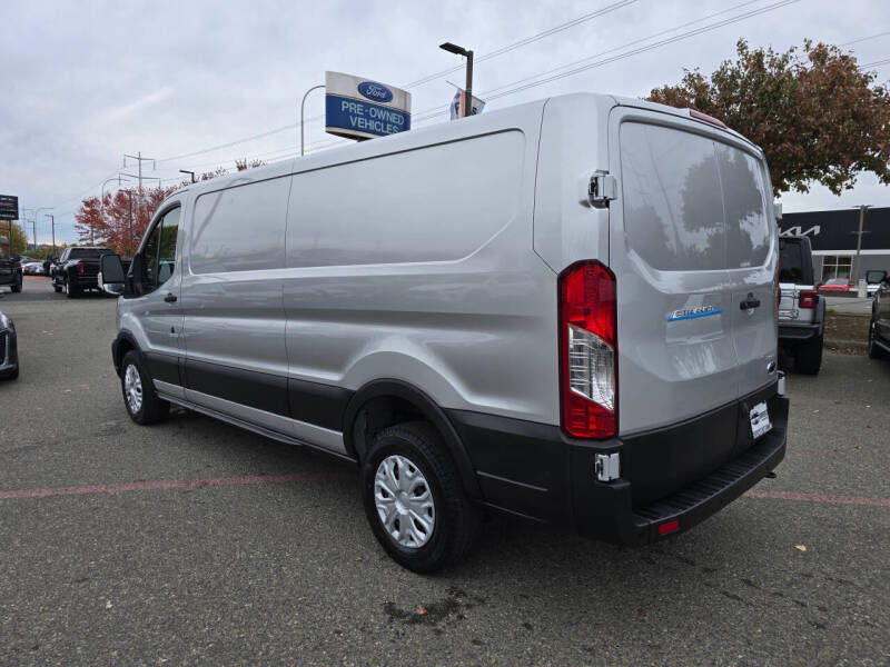 2023 Ford E-Transit