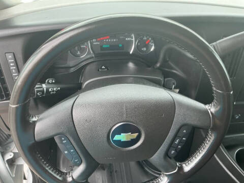 2023 Chevrolet Express 2500