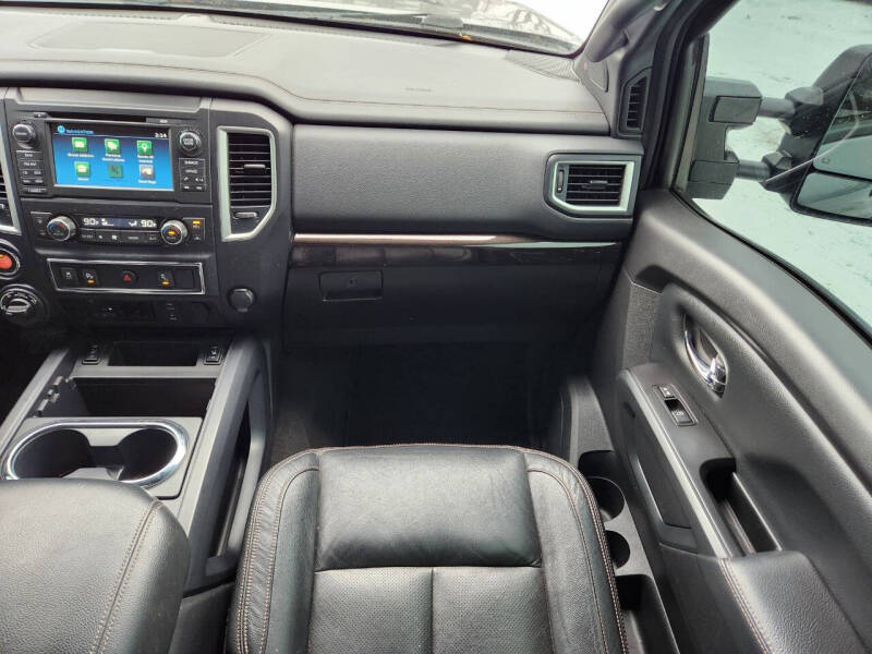 2018 Nissan Titan XD SL