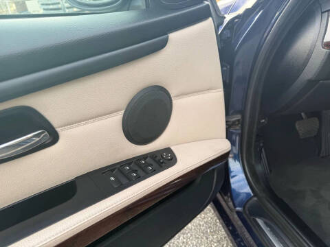 2012 BMW 3 Series 328i