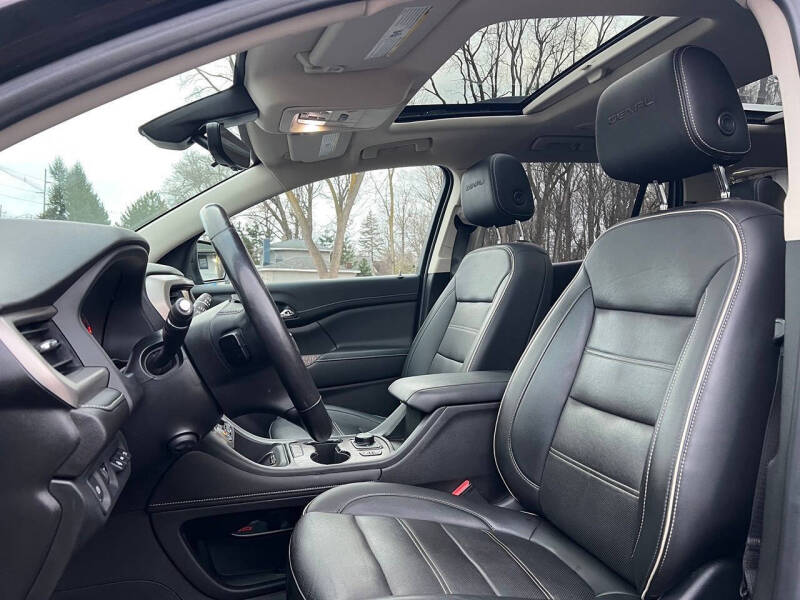 2021 GMC Acadia Denali