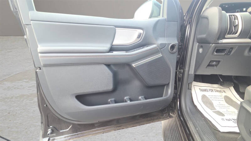 2025 Ford Expedition Active