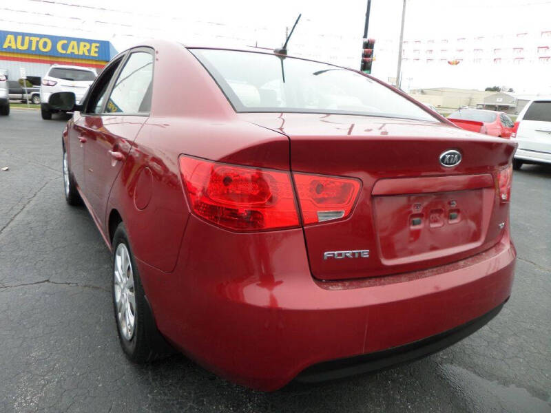 2012 Kia Forte EX photo 7